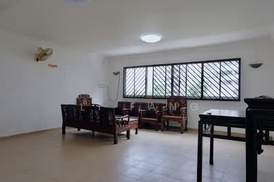 For Sale - 215 Choa Chu Kang Central