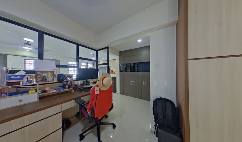 656D Jurong West Street 61, 656D Jurong West Street 61, 4 Bedrooms, 1,421 sqft, HDB Flat For Sale, by Apple Chee, 500115642 - Study - PropertyGuru.com.sg