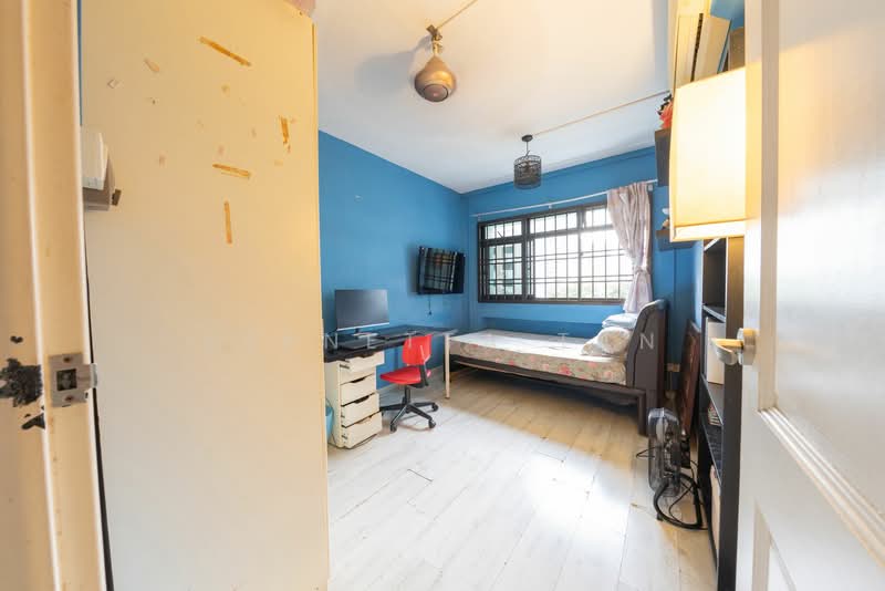 353 Kang Ching Road, 353 Kang Ching Road, 3 Bedrooms, 1,291 sqft, HDB Flat For Sale, by Vernetta Tan, 500115643 - Bedroom - PropertyGuru.com.sg
