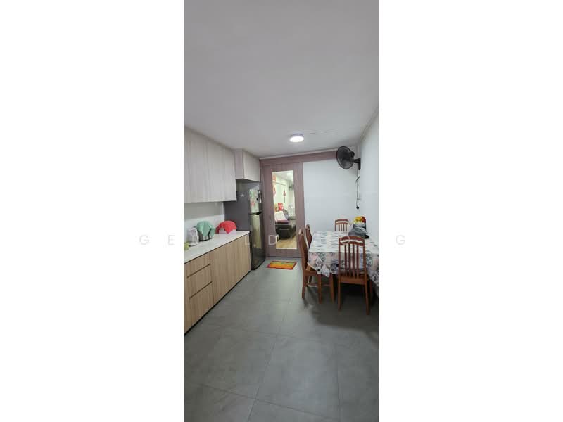 247 Hougang Avenue 3, 247 Hougang Avenue 3, 2 Bedrooms, 764 sqft, HDB Flat For Sale, by Gerald Fong, 500115659 - Kitchen - PropertyGuru.com.sg