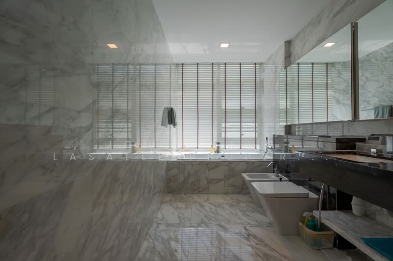 Residences @ Emerald Hill, 119 Emerald Hill Road, 5 Bedrooms, 5,791 sqft, Condominium For Sale, by JONES LANG LASALLE PROPERTY CONSULTANTS PTE LTD, 500115666 - Bathroom - PropertyGuru.com.sg