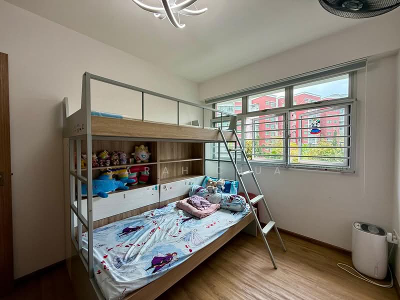 439B Bukit Batok West Avenue 8, 439B Bukit Batok West Avenue 8, 3 Bedrooms, 1,216 sqft, HDB Flat For Sale, by Sarah Chua, 500115671 - Bedroom - PropertyGuru.com.sg