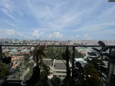 For Sale - Vacanza @ East