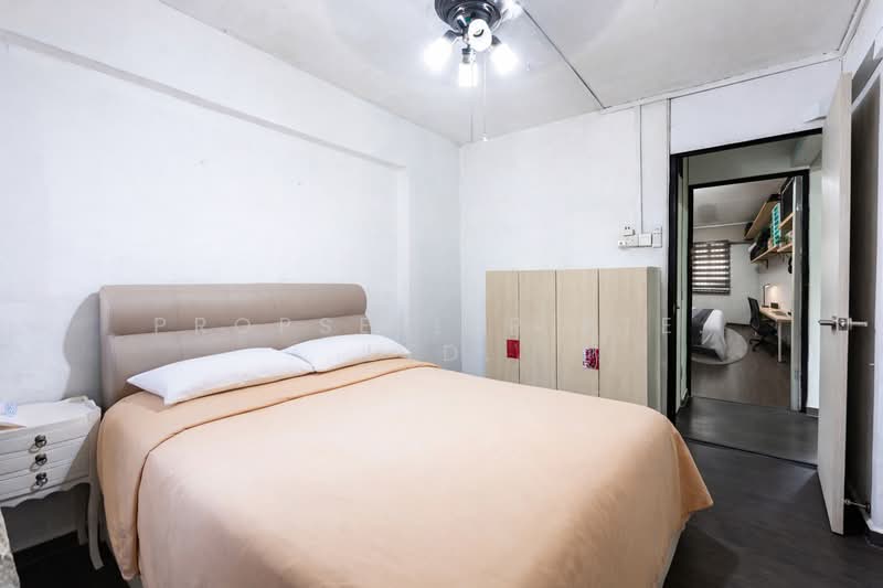 10 Teck Whye Avenue, 10 Teck Whye Avenue, 2 Bedrooms, 721 sqft, HDB Flat For Sale, by PROPSELLER PTE. LTD., 500115678 - Bedroom - PropertyGuru.com.sg