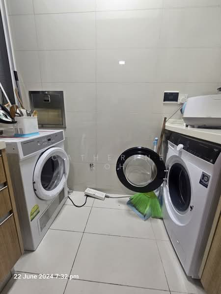 Caspian, 56 Lakeside Drive, Room Rental, 100 sqft, Condominium For Rent, by Catherine Koh, 500115680 - Yard - PropertyGuru.com.sg