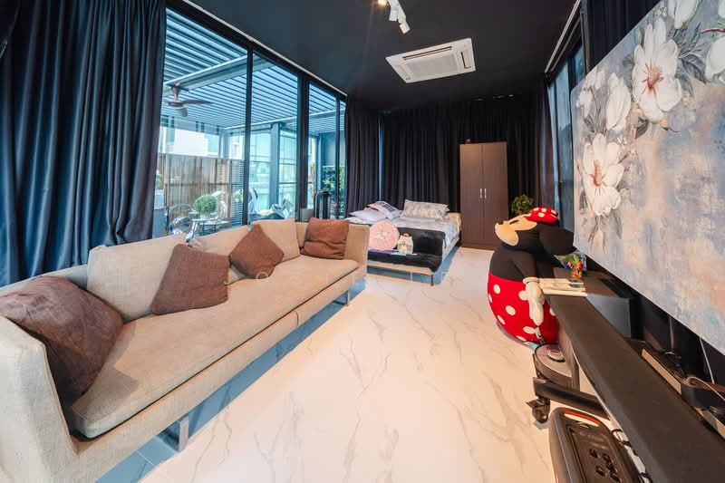 Zenith @ Zion, 60 Zion Road, 3 Bedrooms, 2,454 sqft, Apartment For Sale, by Josie Lee, 500115684 - Living Room - PropertyGuru.com.sg