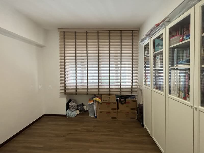 30 Holland Close, 30 Holland Close, 3 Bedrooms, 1,130 sqft, HDB Flat For Sale, by Frances Teo 张佩玲, 500115689 - Study - PropertyGuru.com.sg