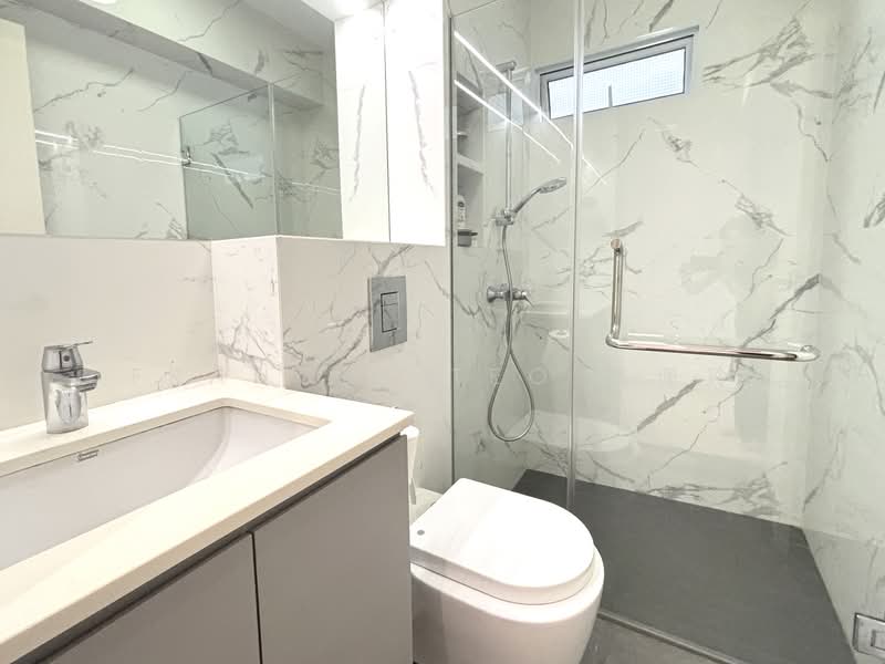 30 Holland Close, 30 Holland Close, 3 Bedrooms, 1,130 sqft, HDB Flat For Sale, by Frances Teo 张佩玲, 500115689 - Bathroom - PropertyGuru.com.sg