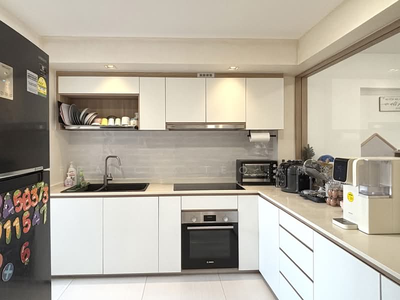 30 Holland Close, 30 Holland Close, 3 Bedrooms, 1,130 sqft, HDB Flat For Sale, by Frances Teo 张佩玲, 500115689 - Kitchen - PropertyGuru.com.sg