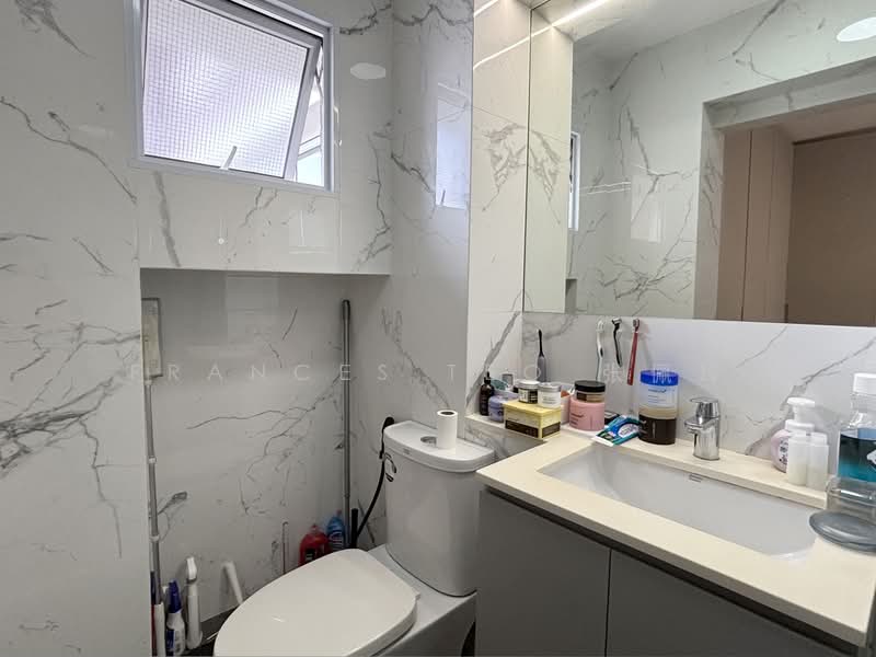 30 Holland Close, 30 Holland Close, 3 Bedrooms, 1,130 sqft, HDB Flat For Sale, by Frances Teo 张佩玲, 500115689 - Bathroom - PropertyGuru.com.sg