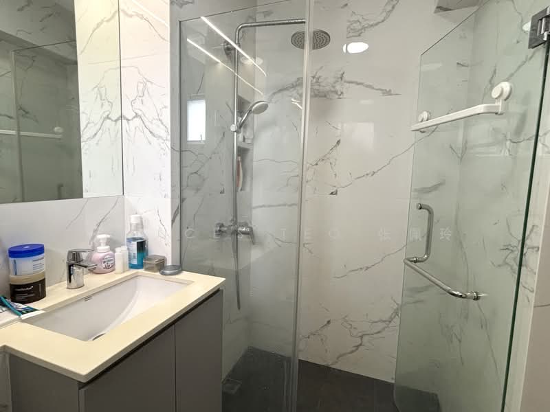 30 Holland Close, 30 Holland Close, 3 Bedrooms, 1,130 sqft, HDB Flat For Sale, by Frances Teo 张佩玲, 500115689 - Bathroom - PropertyGuru.com.sg