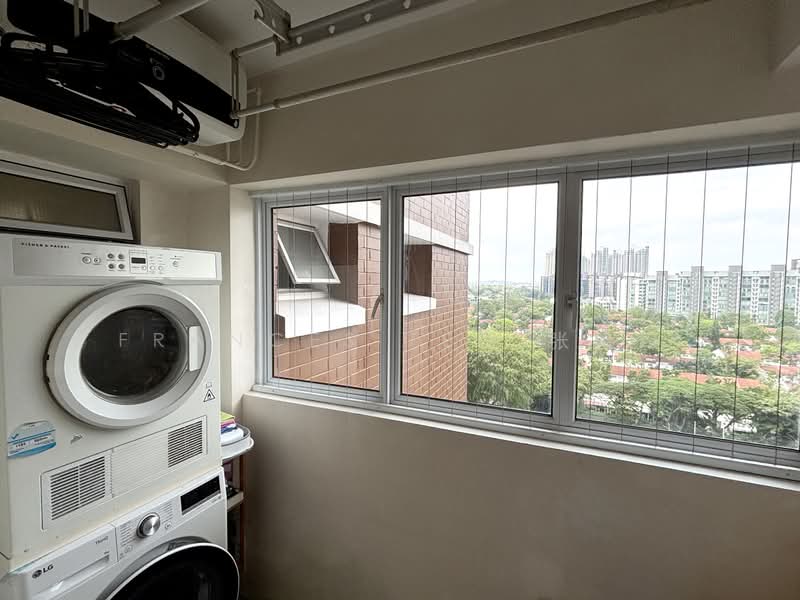 30 Holland Close, 30 Holland Close, 3 Bedrooms, 1,130 sqft, HDB Flat For Sale, by Frances Teo 张佩玲, 500115689 - Balcony - PropertyGuru.com.sg