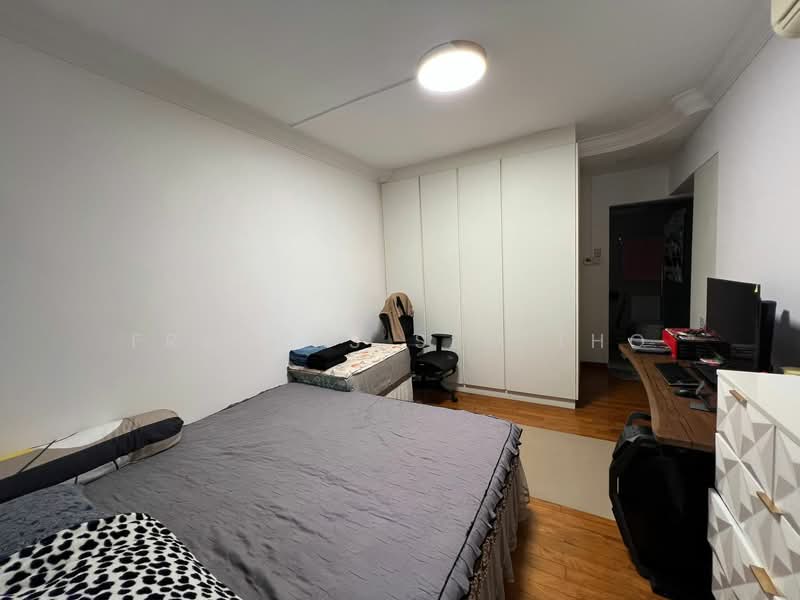 233 Compassvale Walk, 233 Compassvale Walk, 3 Bedrooms, 1,323 sqft, HDB Flat For Sale, by Francis Seo Tho, 500115708 - Bedroom - PropertyGuru.com.sg