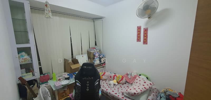 D'Marine, 521 Joo Chiat Road, 3 Bedrooms, 1,055 sqft, Condominium For Rent, by Daniel Gay, 500115719 - 1st Common Bedroom - PropertyGuru.com.sg