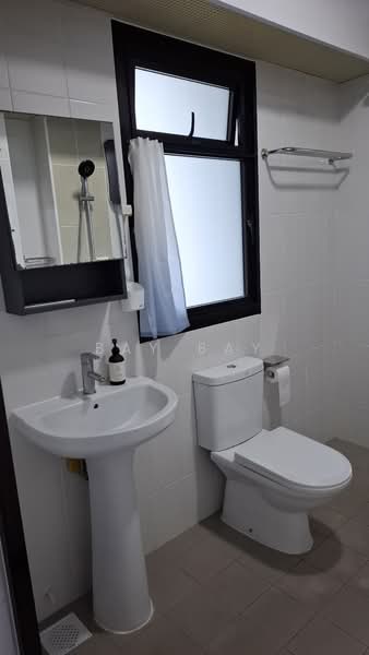 418A Fernvale Link, 418A Fernvale Link, 1 Bedroom, 506 sqft, HDB Flat For Sale, by Bay Bay, 500115723 - Bathroom - PropertyGuru.com.sg