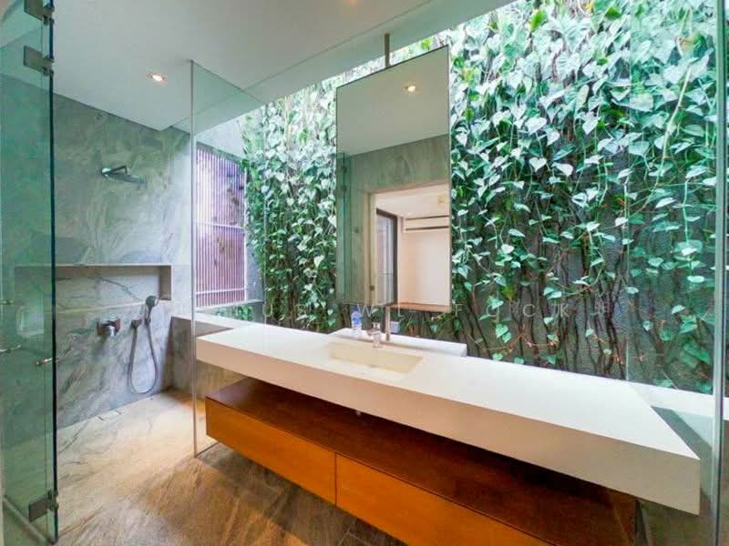 🌟 FINEST GCB good class bungalow off Old Holland, Bukit Timah GCB good class bungalow, 7 Bedrooms, 10,450 sqft, Bungalow House For Rent, by Julius WL Fock, 500115736 - Bathroom - PropertyGuru.com.sg