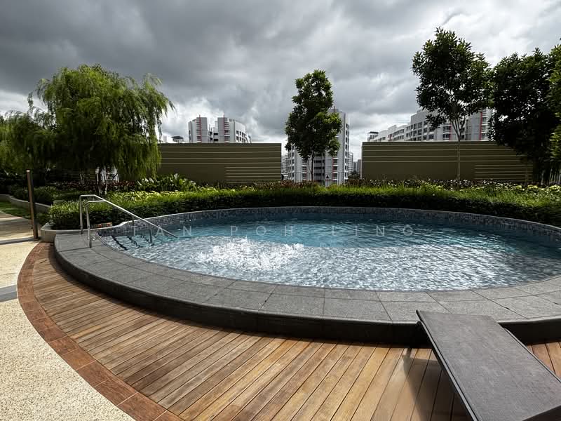 Sengkang Grand Residences, 76 Compassvale Bow, 1 Bedroom, 474 sqft, Condominium For Rent, by Tan Poh Ling Annie, 500115742 - Exterior - PropertyGuru.com.sg