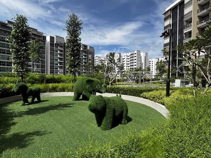 Sengkang Grand Residences, 76 Compassvale Bow, 1 Bedroom, 474 sqft, Condominium For Rent, by Tan Poh Ling Annie, 500115742 - Exterior - PropertyGuru.com.sg