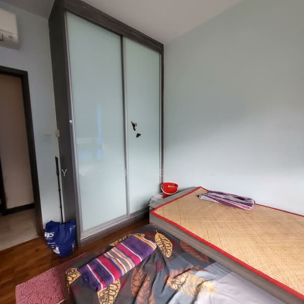 Rosewood, 11 Rosewood Drive, 3 Bedrooms, 1,173 sqft, Condominium For Sale, by Yvonne Tan, 500115745 - Bedroom - PropertyGuru.com.sg