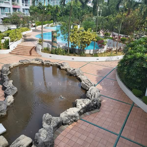 Rosewood, 11 Rosewood Drive, 3 Bedrooms, 1,173 sqft, Condominium For Sale, by Yvonne Tan, 500115745 - Pool - PropertyGuru.com.sg