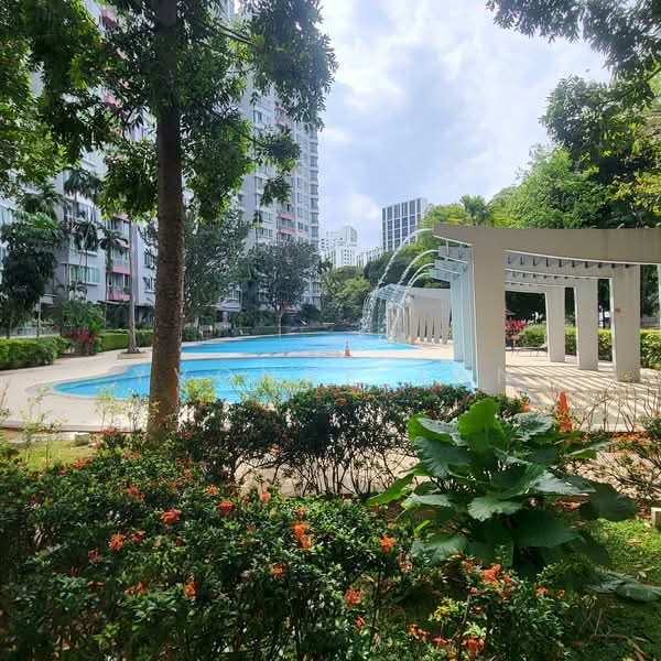 Rosewood, 11 Rosewood Drive, 3 Bedrooms, 1,173 sqft, Condominium For Sale, by Yvonne Tan, 500115745 - Exterior - PropertyGuru.com.sg