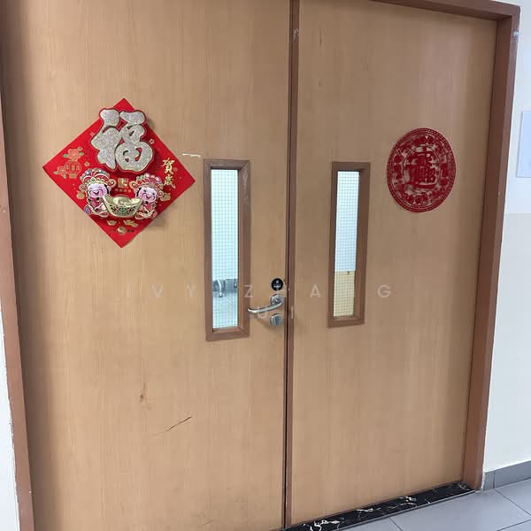 Woodlands Bizhub, 242 Woodlands Industrial Park E5, 1,206 sqft, Factory / Workshop (B2) For Sale, by Ivy Zhang Rui, 500115749 - Interior - CommercialGuru.com.sg