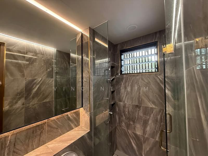 Cashew Road, Cashew Road, 6 Bedrooms, 6,300 sqft, Terraced House For Sale, by Vincent Lim, 500115752 - Bathroom - PropertyGuru.com.sg