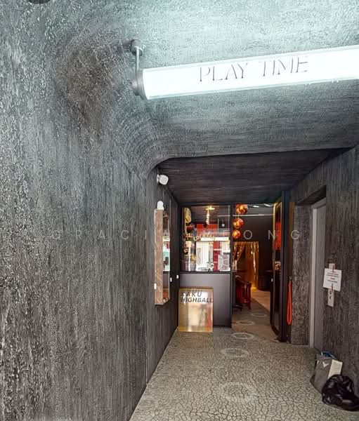 Rare Fully Fitted F&B Unit at Boon Tat Street !, Boon Tat Street, 3,442 sqft, Food & Beverage For Rent, by Gracia Leong, 500115759 - Entrance - CommercialGuru.com.sg