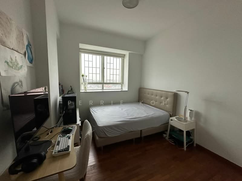 Goldenhill Park Condo, 60 Mei Hwan Drive, 3 Bedrooms, 1,313 sqft, Condominium For Rent, by Perrie Koh, 500115768 - Bedroom - PropertyGuru.com.sg