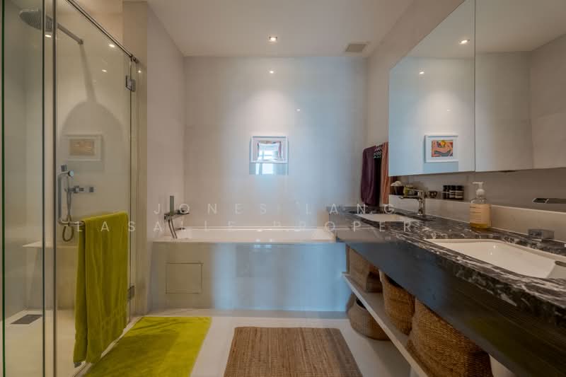 Residences @ Emerald Hill, 119 Emerald Hill Road, 4 Bedrooms, 2,282 sqft, Condominium For Sale, by Cynthia Wong, 500115770 - Bathroom - PropertyGuru.com.sg