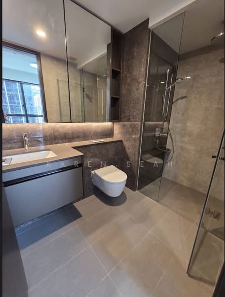 Tembusu Grand, 94 Jalan Tembusu, 2 Bedrooms, 743 sqft, Condominium For Sale, by Karen Seah, 500115779 - Bathroom - PropertyGuru.com.sg