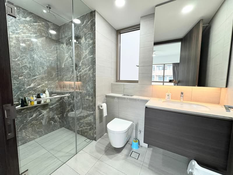Pasir Ris 8, 14 Pasir Ris Drive 8, 3 Bedrooms, 1,055 sqft, Apartment For Rent, by Eni Candra, 500115784 - Bathroom - PropertyGuru.com.sg