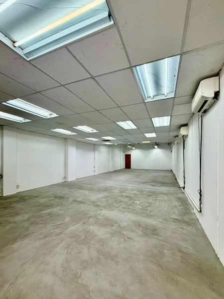 Shun Li Industrial Complex, 705 Sims Drive, 3,294 sqft, Light Industrial (B1) For Rent, by Lim Willy, 500115785 - Interior - CommercialGuru.com.sg