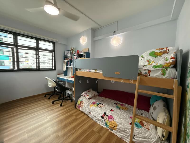 809A Choa Chu Kang Avenue 1, 809A Choa Chu Kang Avenue 1, 3 Bedrooms, 1,205 sqft, HDB Flat For Sale, by Audrey Gan, 500115791 - Bedroom - PropertyGuru.com.sg