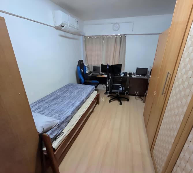 249 Tampines Street 21, 249 Tampines Street 21, 3 Bedrooms, 1,163 sqft, HDB Flat For Sale, by Aloysius Thomas Tan, 500115796 - Bedroom - PropertyGuru.com.sg