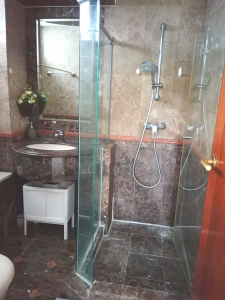 Signature Park, 46A Toh Tuck Road, 2 Bedrooms, 1,033 sqft, Condominium For Rent, by Loo Jia Bin (Jo), 500115798 - Bathroom - PropertyGuru.com.sg
