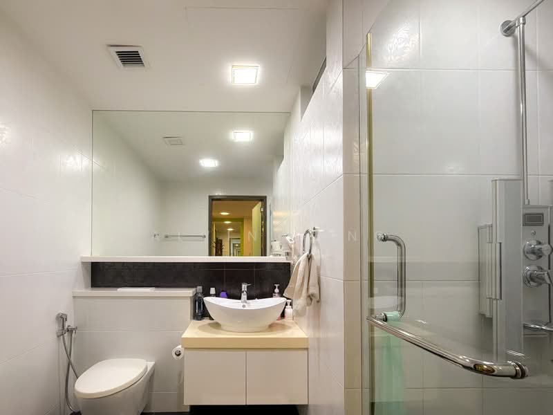 Serangoon Garden - Charming Tai Yuan Garden Semi D For Sales, Tai Yuan Garden, 8 Bedrooms, 7,650 sqft, Semi-Detached House For Sale, by Alvin Pong, 500115799 - Bathroom - PropertyGuru.com.sg