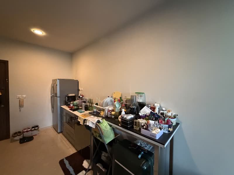 The Cotz, 171 Telok Kurau Road, 1 Bedroom, 452 sqft, Apartment For Rent, by Lionel Mai, 500115814 - Kitchen - PropertyGuru.com.sg