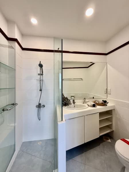 The Draycott, 50 Draycott Park, 4 Bedrooms, 2,637 sqft, Condominium For Sale, by Elaine Goh, 500115821 - Bathroom - PropertyGuru.com.sg