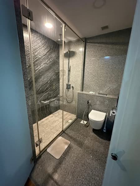 Seahill, 119 West Coast Crescent, 1 Bedroom, 549 sqft, Condominium For Rent, by Sandra Yap, 500115826 - Bathroom - PropertyGuru.com.sg