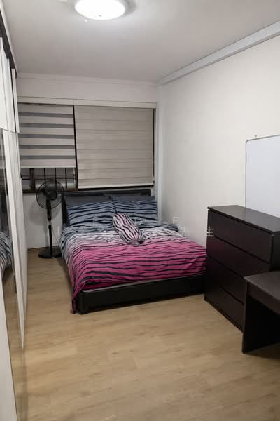 838 Yishun Street 81, 838 Yishun Street 81, 3 Bedrooms, 1,119 sqft, HDB Flat For Rent, by Eddie Tork 戴先生, 500115833 - Bedroom - PropertyGuru.com.sg