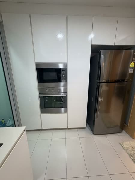 Kovan Residences, 7 Kovan Road, 4 Bedrooms, 1,442 sqft, Condominium For Sale, by Zoelyn Lim, 500115841 - Kitchen - PropertyGuru.com.sg