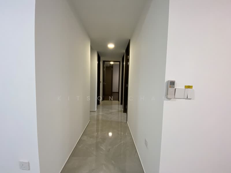 Tembusu Grand, 92 Jalan Tembusu, 3 Bedrooms, 1,173 sqft, Condominium For Rent, by Kitson Chan, 500115844 - Walkway to Bedrooms - PropertyGuru.com.sg