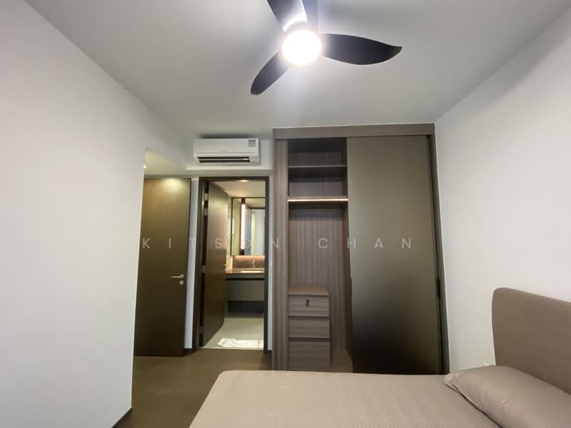 Tembusu Grand, 92 Jalan Tembusu, 3 Bedrooms, 1,173 sqft, Condominium For Rent, by Kitson Chan, 500115844 - Master Bedroom w ceiling fan - PropertyGuru.com.sg