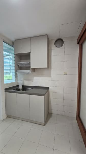 Derbyshire Heights, 3 Derbyshire Road, 3 Bedrooms, 1,324 sqft, Apartment For Rent, by Tay Sarina, 500115847 - Kitchen - PropertyGuru.com.sg