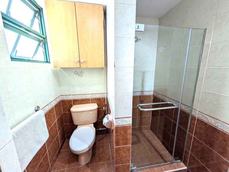 The Anchorage, 370 Alexandra Road, 2 Bedrooms, 1,173 sqft, Condominium For Sale, by Nancy Tey, 500115848 - Bathroom - PropertyGuru.com.sg