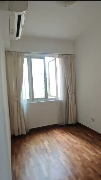 Emerald Garden, 33 Club Street, 3 Bedrooms, 1,033 sqft, Condominium For Rent, by Johnnie Han, 500115849 - PropertyGuru.com.sg