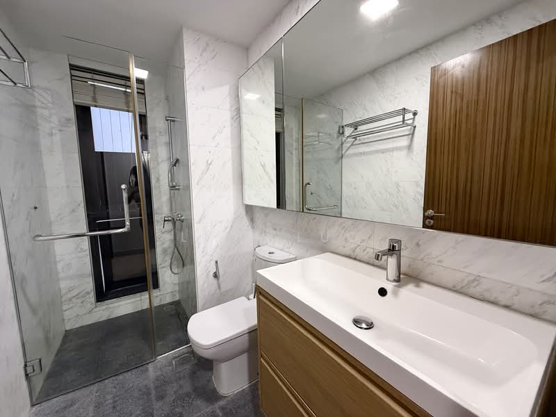 Waterbank at Dakota, 25 Dakota Crescent, 5 Bedrooms, 2,820 sqft, Condominium For Rent, by Lisa Luo, 500115854 - Bathroom - PropertyGuru.com.sg