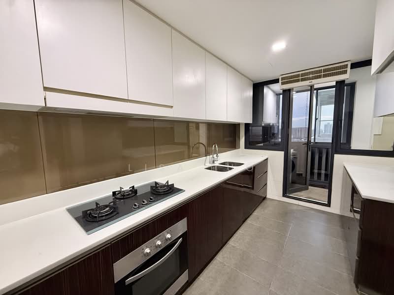 Waterbank at Dakota, 25 Dakota Crescent, 5 Bedrooms, 2,820 sqft, Condominium For Rent, by Lisa Luo, 500115854 - Kitchen - PropertyGuru.com.sg