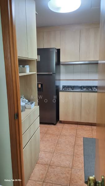 Guilin View, 20 Bukit Batok Street 52, 3 Bedrooms, 1,259 sqft, Condominium For Rent, by Aw Hui Koon, 500115862 - Kitchen - PropertyGuru.com.sg